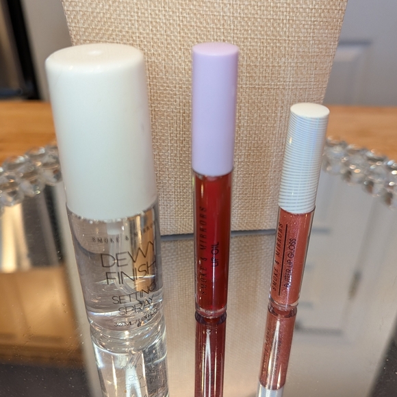 Smoke & Mirrors Glow Dewy Finish Setting Spray and Lip Gloss Duo New - Picture 2 of 7